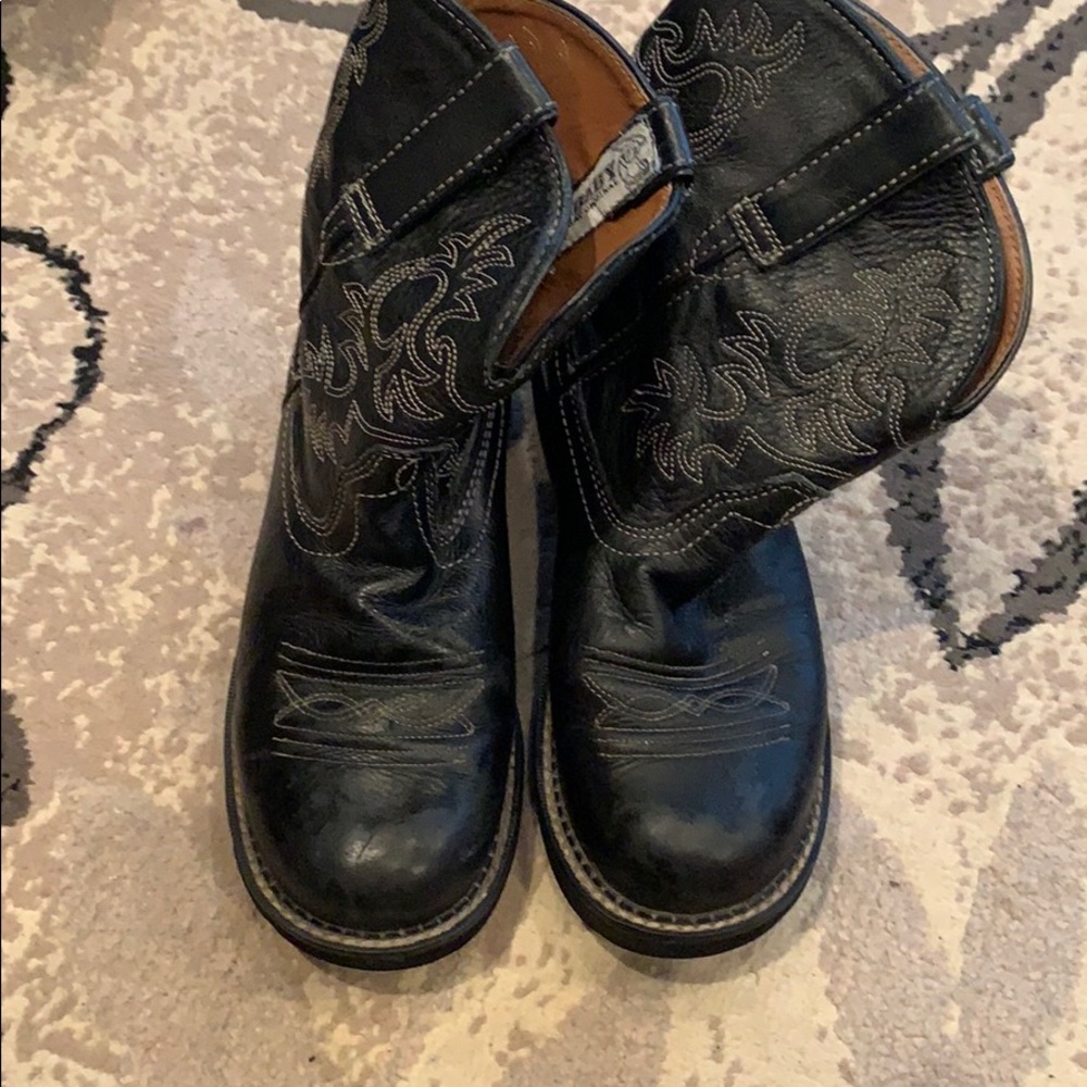 Ariat fatbaby black boots size 8.5